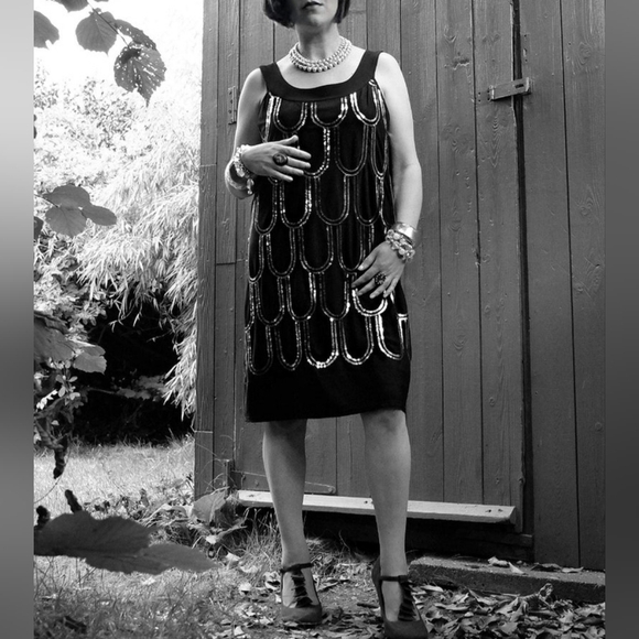 Source Unknown Black and Silver Embellished Sheath Midi Dress - Picture 1 of 8